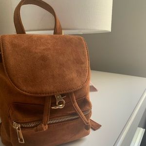 Brown min backpack